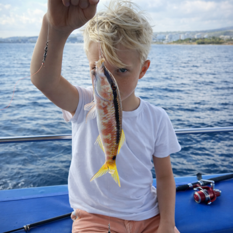 Ciprus, mélytengeri horgászat, egyéni program, horgásztúra, hajós horgászat, tengeri élmény, sporthorgászat, exkluzív kirándulás, nyaralás, privát program.